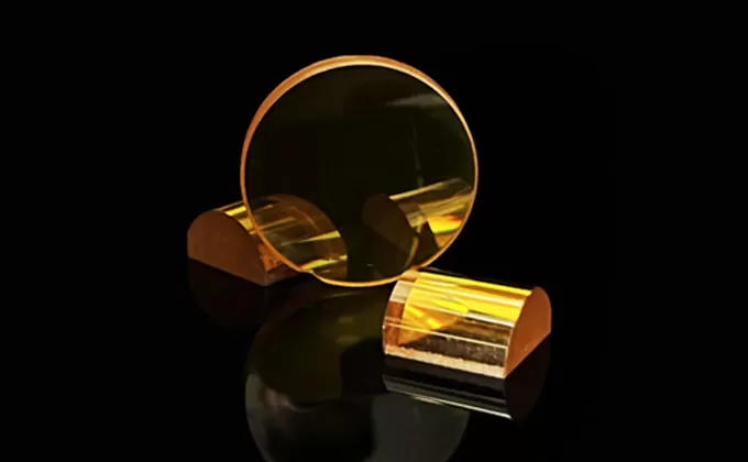 Descriptions of ZnSe Lens